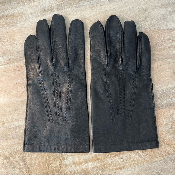Christian Dior Silk Lined Black Leather Gloves - Picture 3 of 7